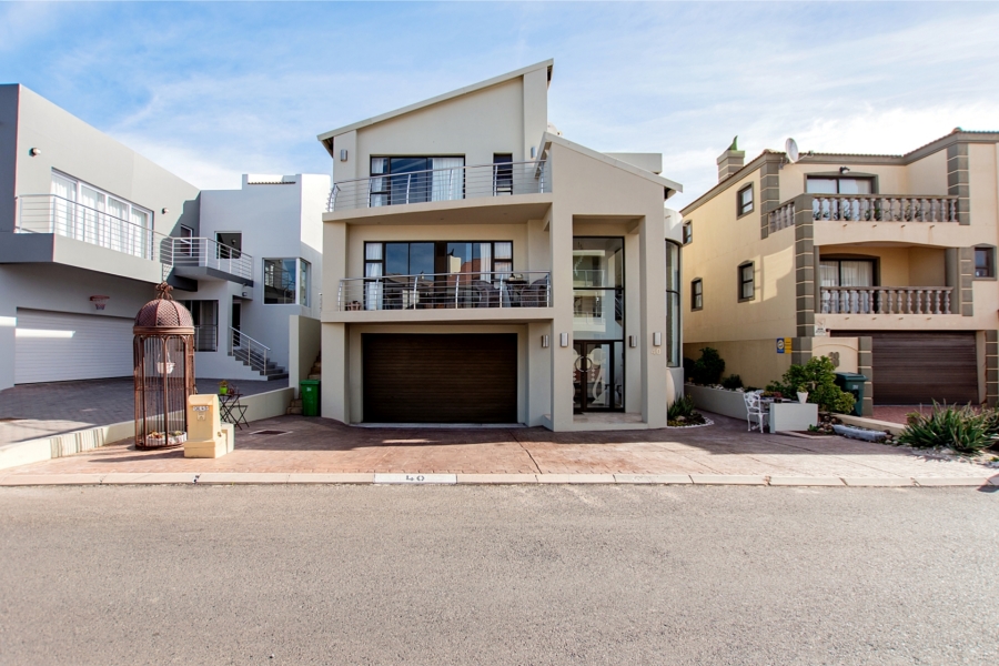 5 Bedroom Property for Sale in Calypso Beach Western Cape
